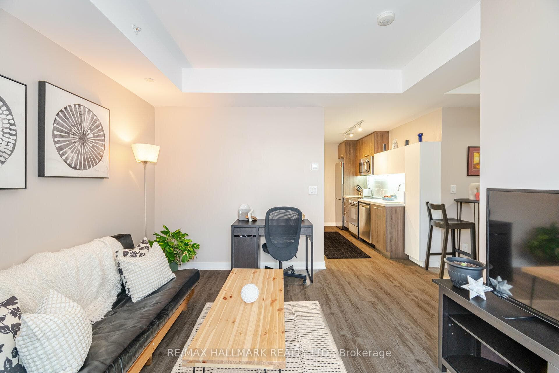 1 Neighbourhood Lane Unit 502 photo 16
