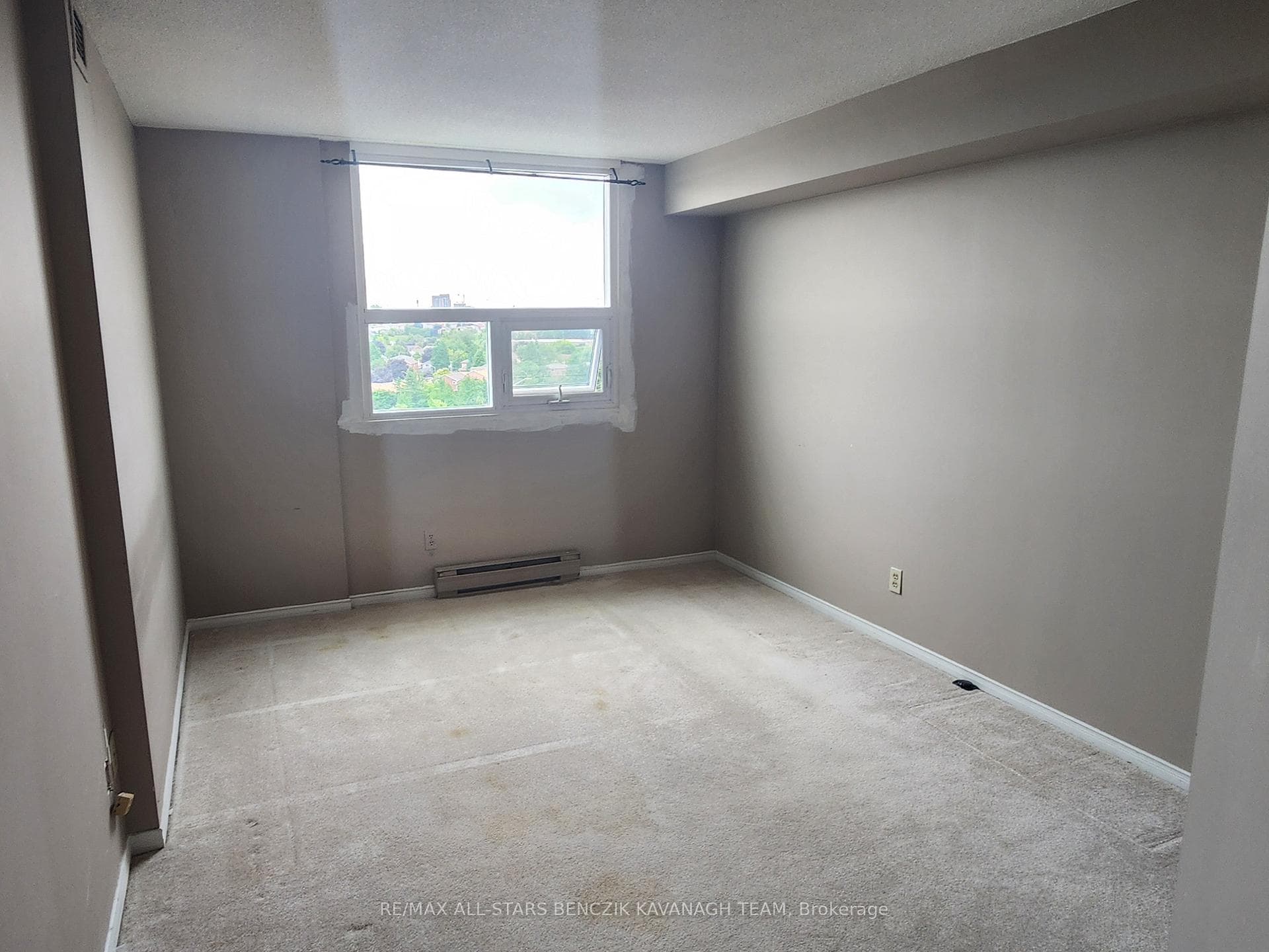2 Westney Road Unit 902 photo 7