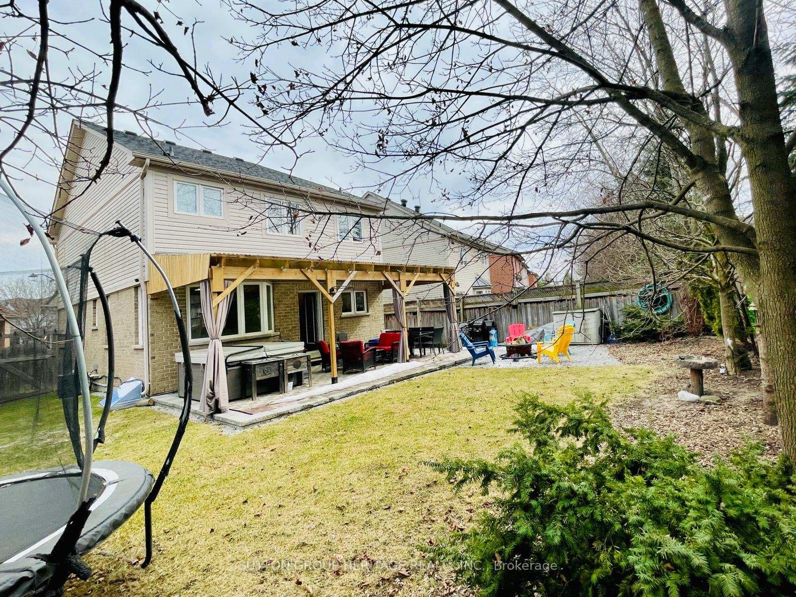 79 Norland Circle photo 32