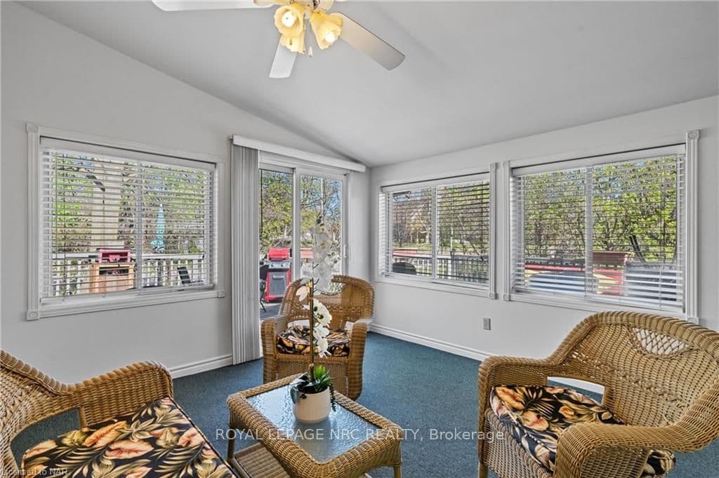 4244 HIXON ST Street photo 17