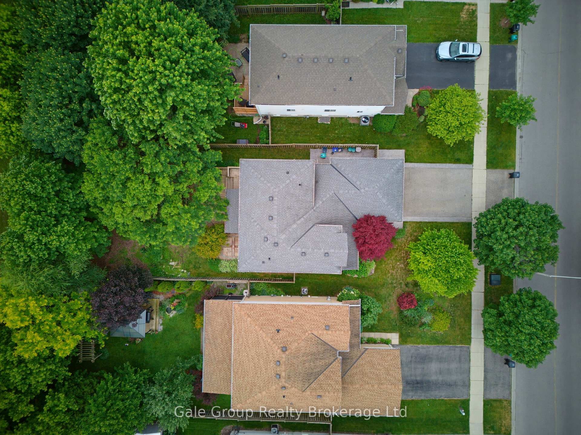 209 Hilltop Drive photo 4