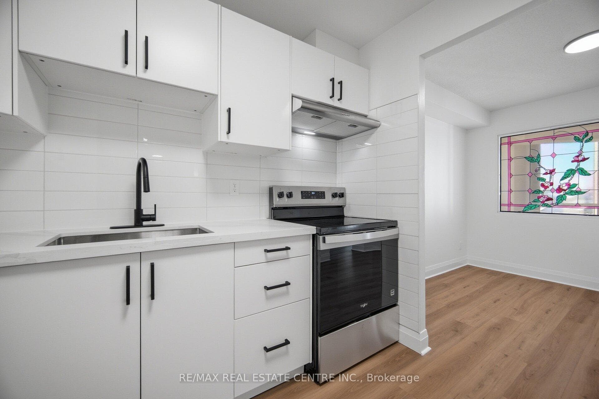 155 Hillcrest Avenue Unit 409 photo 14