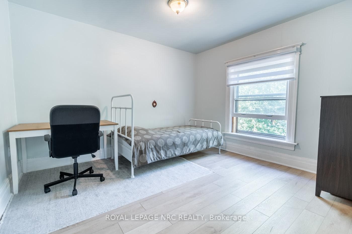 105 Lake Street photo 23