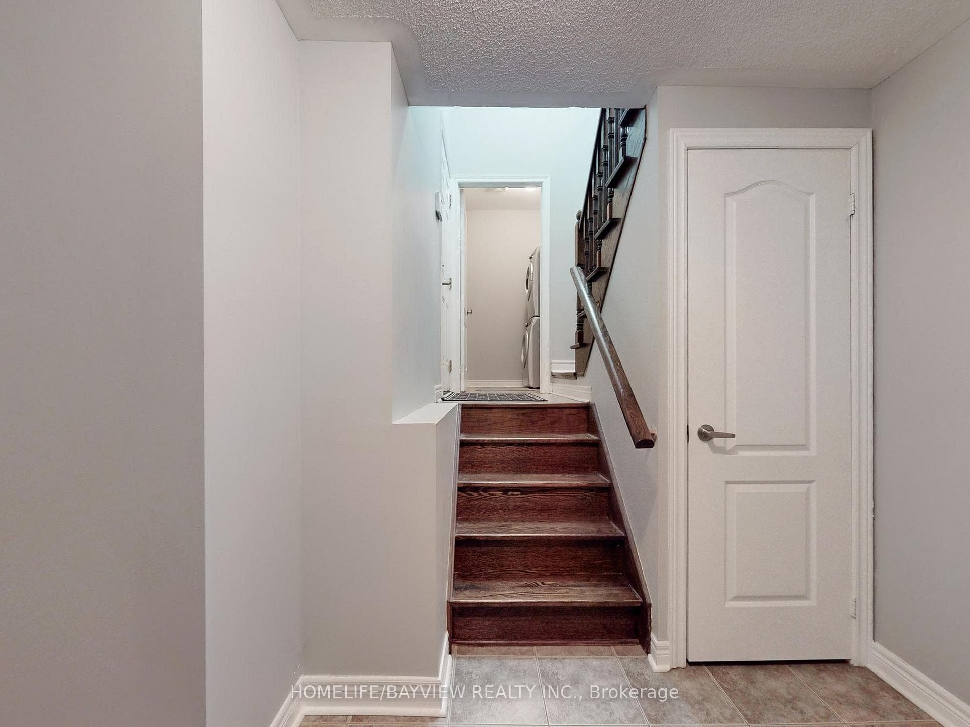 86 Hoppington Avenue photo 33