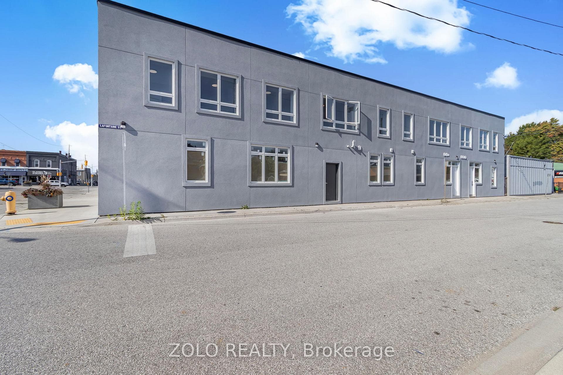 206 Wellington Street Unit Unit # 1 photo 2