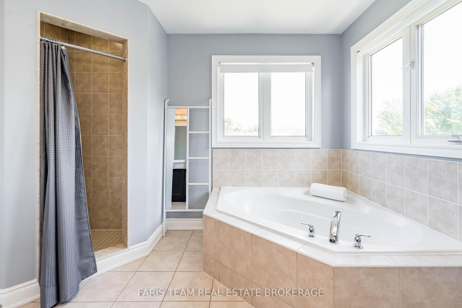 53 Christy Drive photo 19