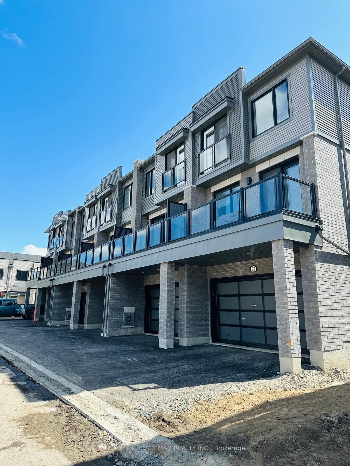 79 Sorbara Way photo 5