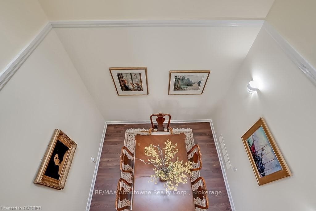 286 HAMILTON Drive Unit 1 photo 23