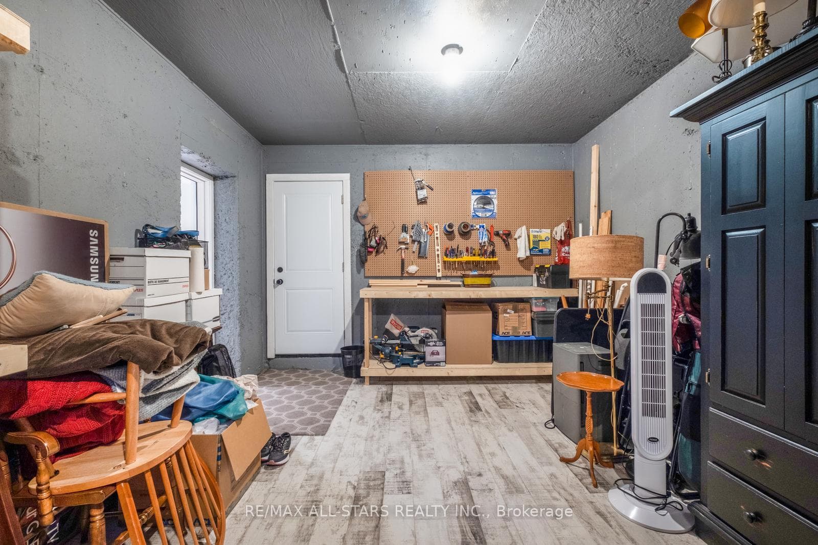 142 Rose Avenue photo 35