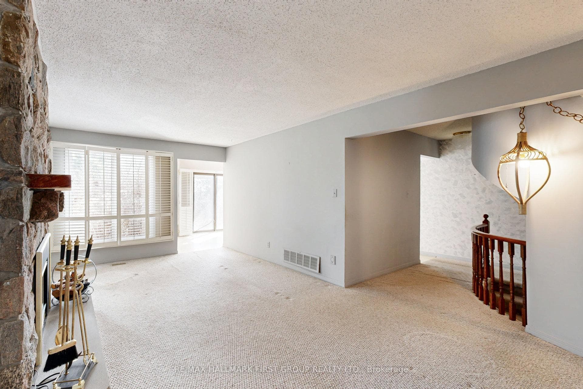 1008 Riverview Crescent photo 21