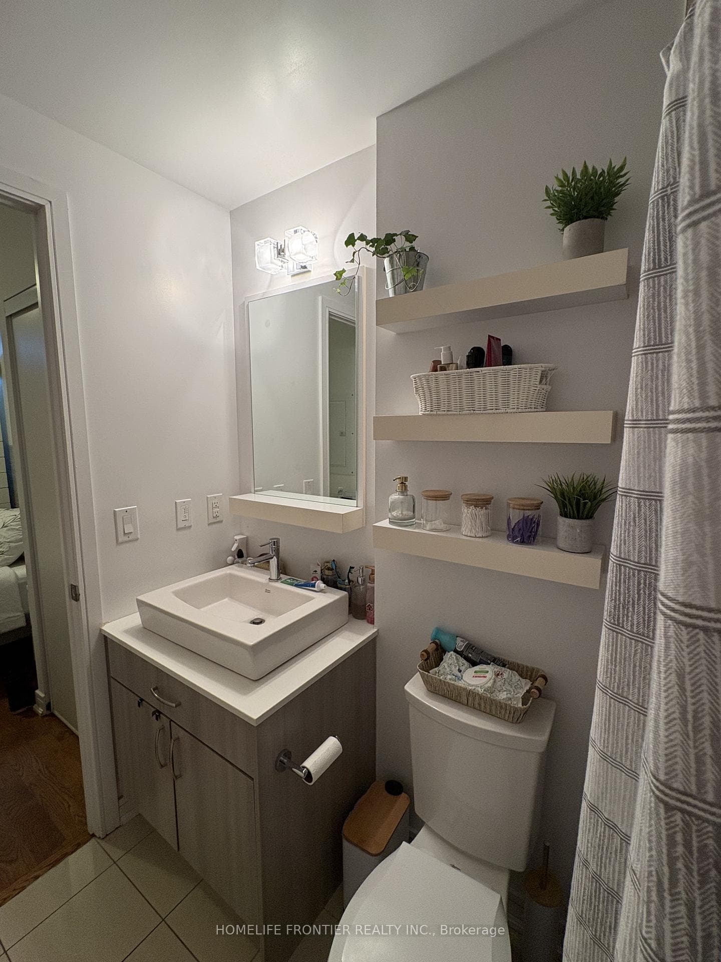 9201 YONGE Street Unit NW905 photo 13