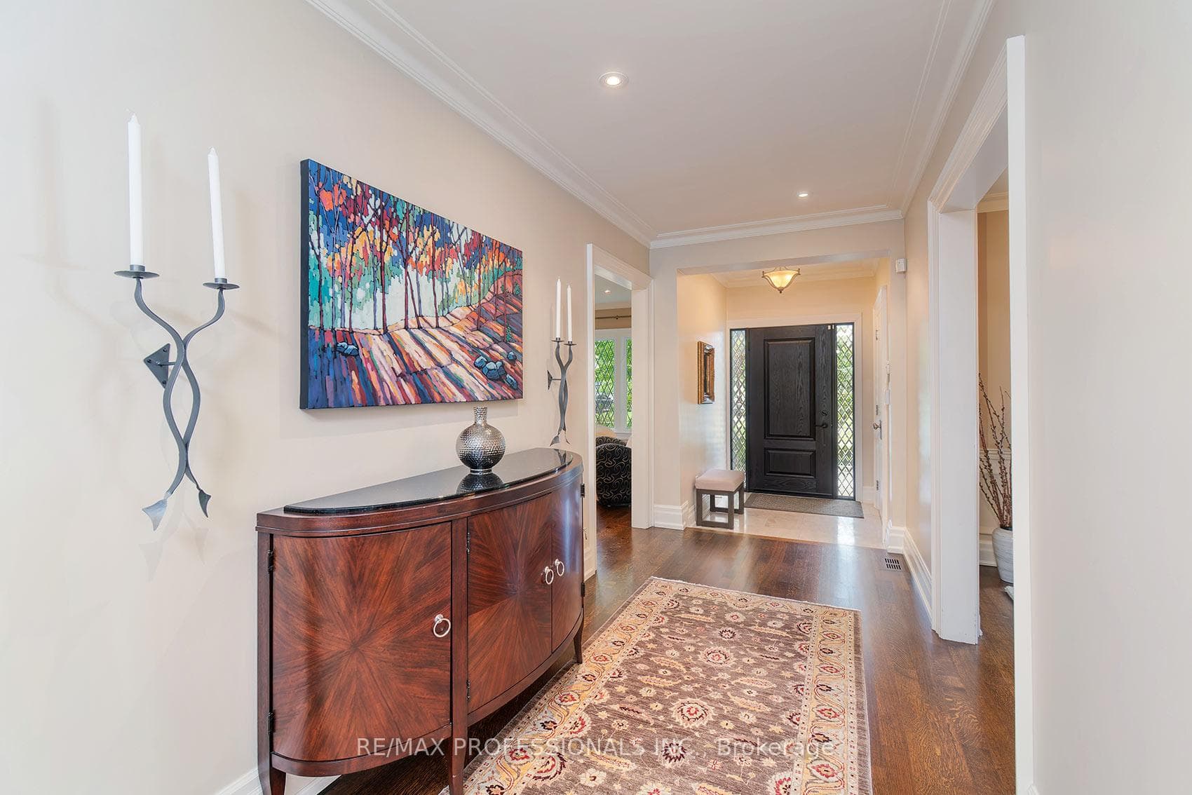 376 Prince Edward Drive photo 6