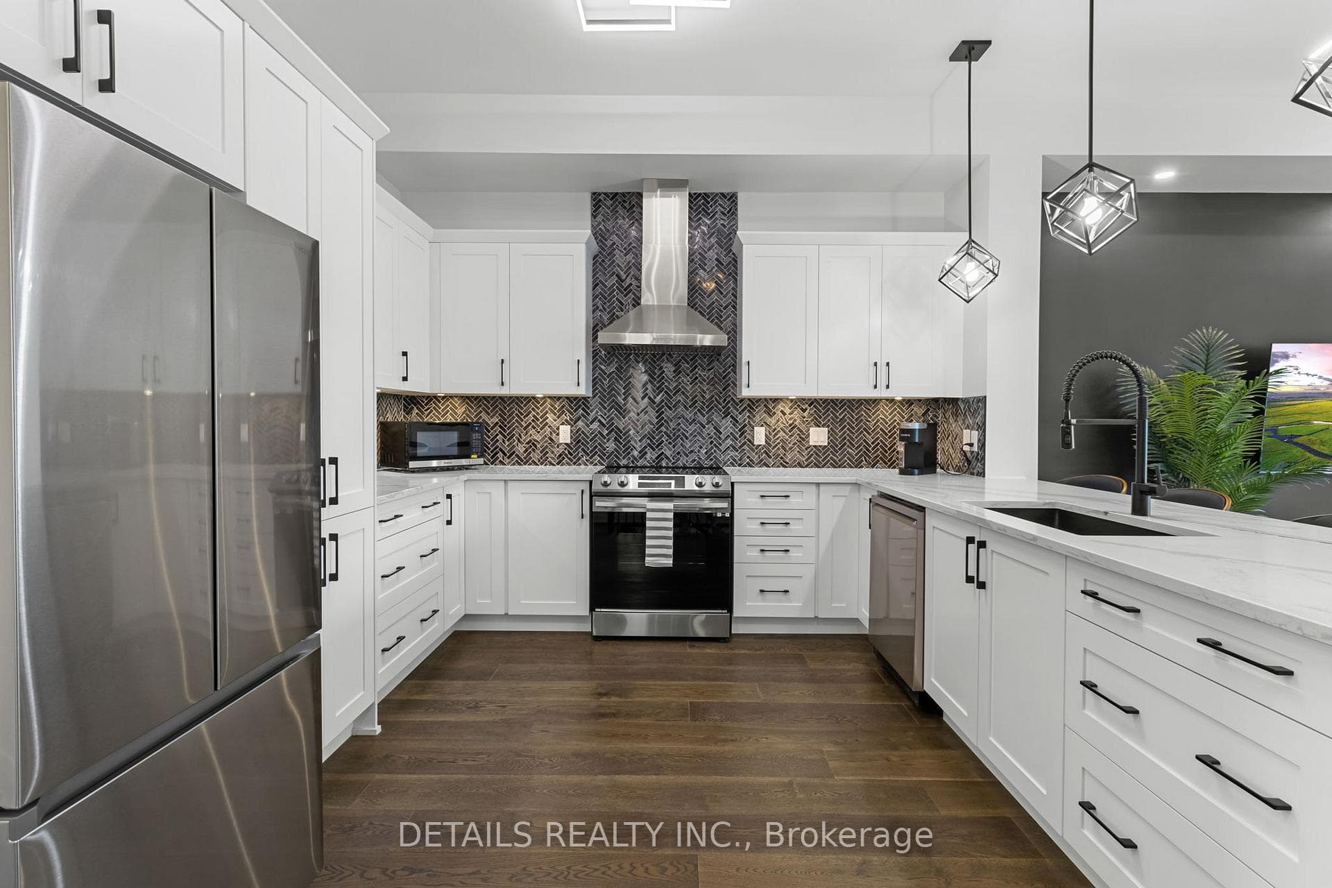 2691 Violet Street photo 9