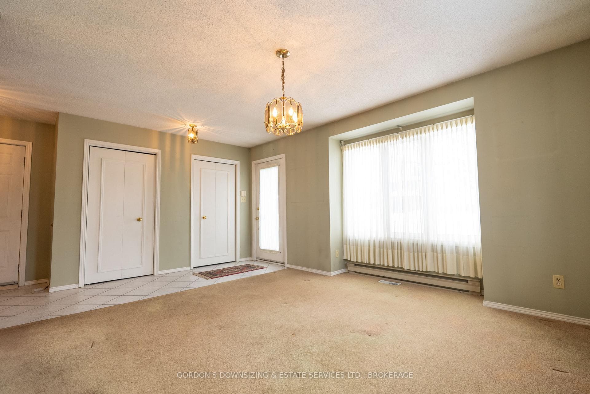 7 Pebblehill Place photo 5