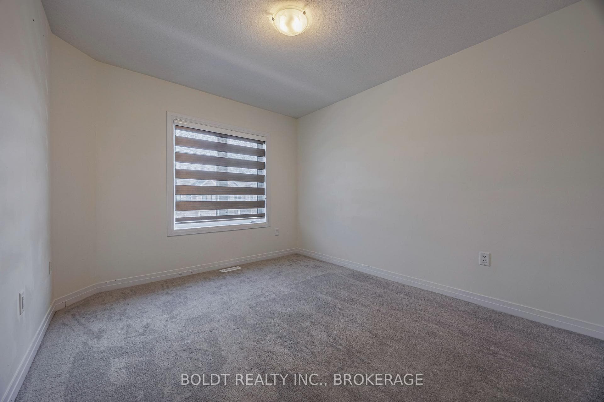 122 Brighton Lane photo 18