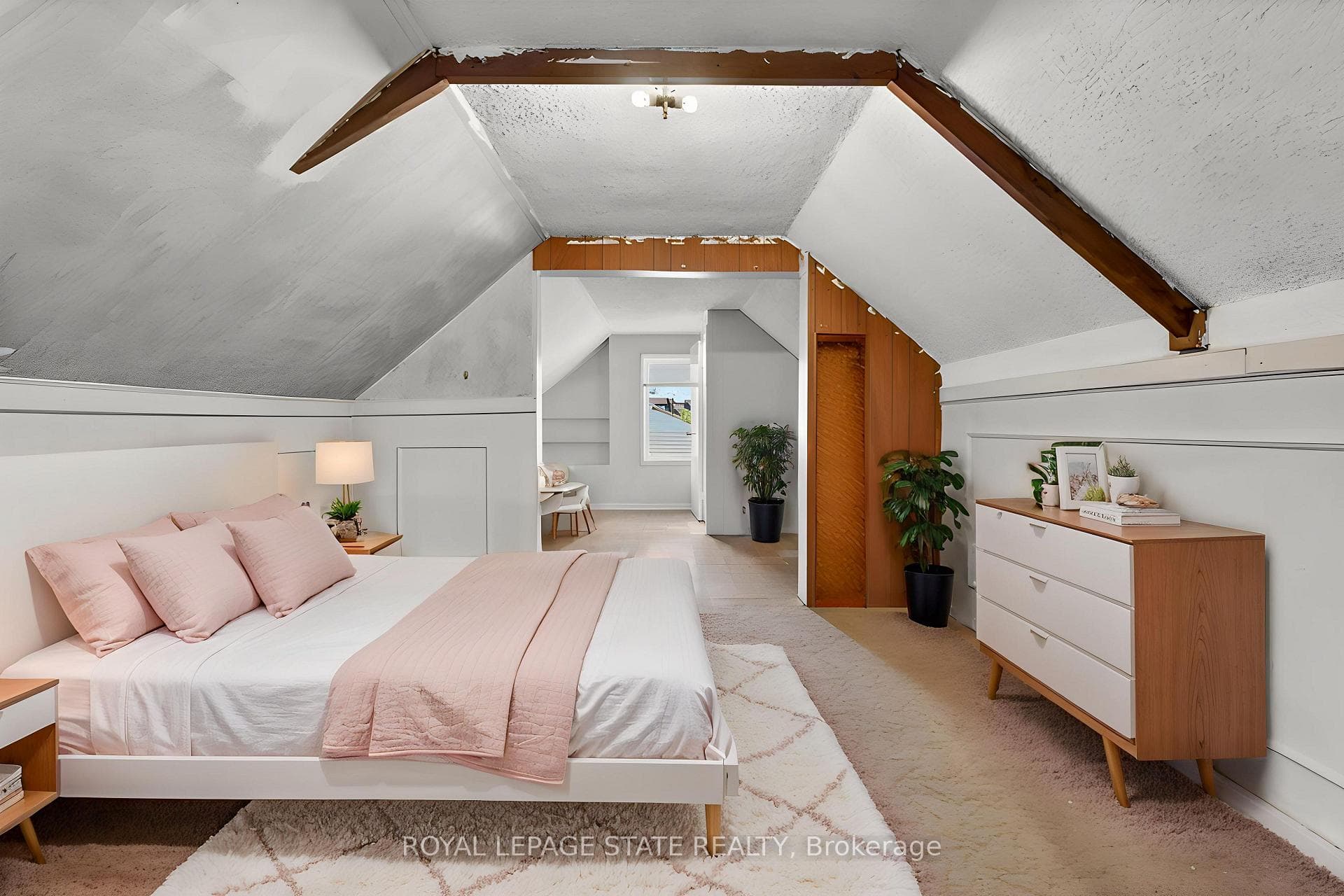 227 West 19th Street photo 18