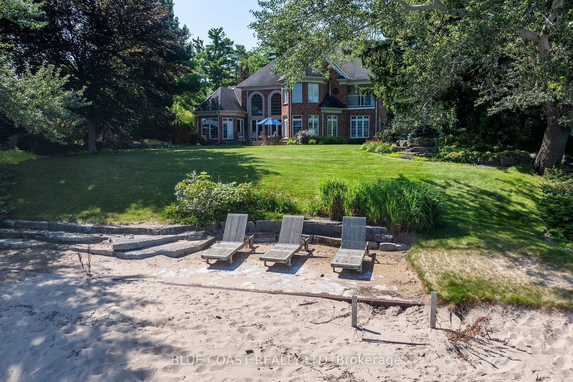 920 Lakeshore Road photo 43