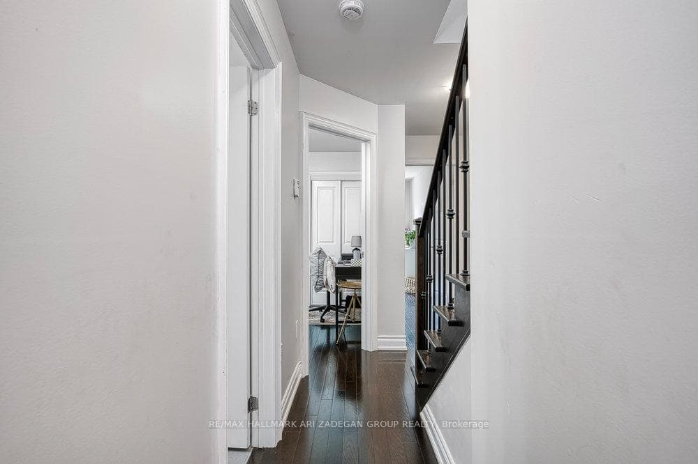 31 Hargrave Lane photo 14