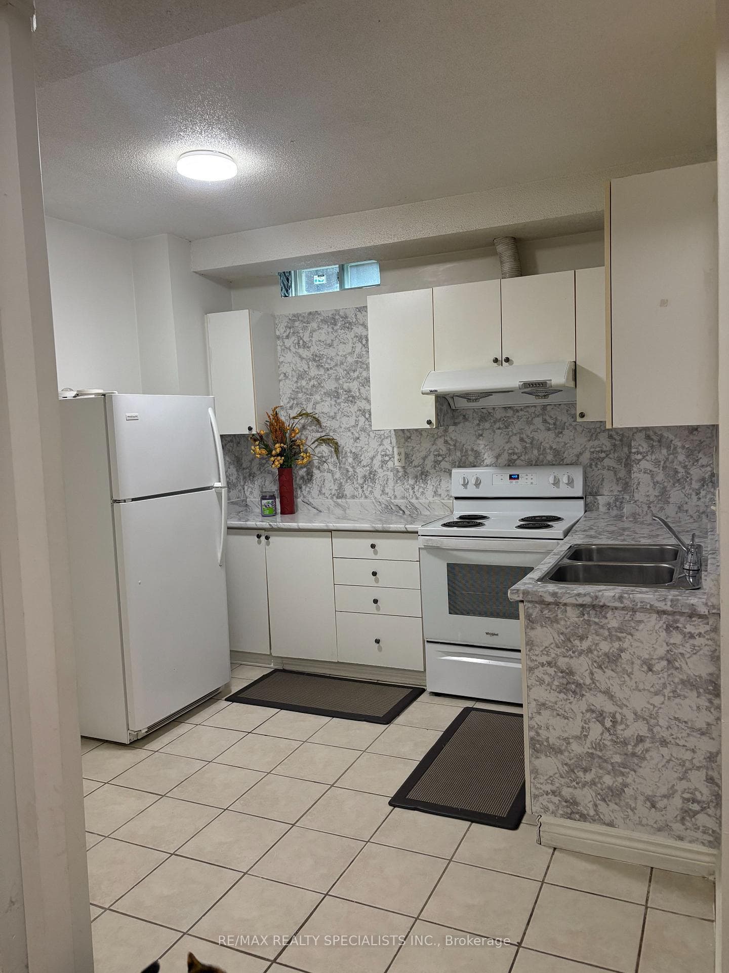 3012 Dalehurst Drive Unit BSMT photo 5