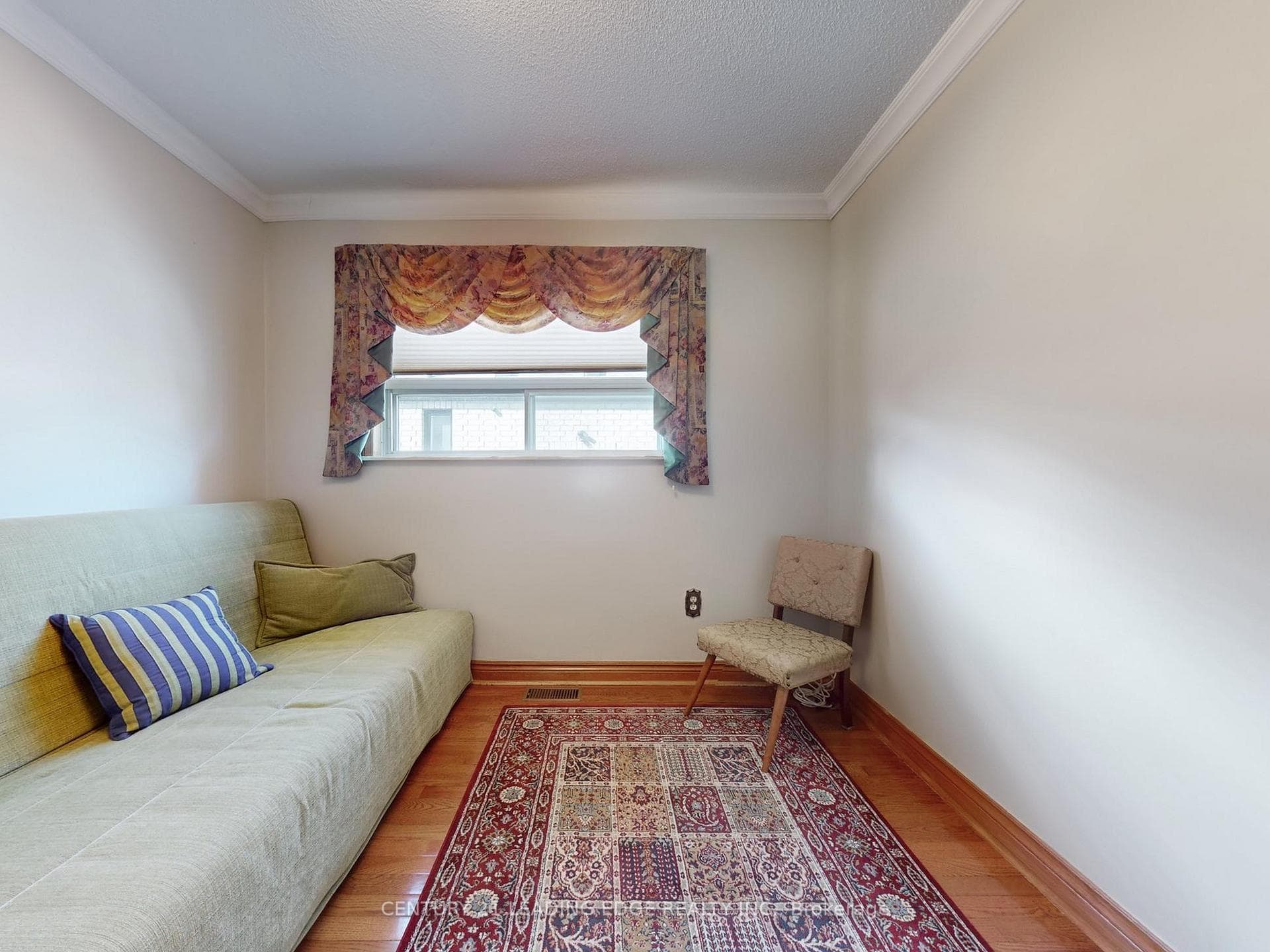 33 Monarchdale Avenue photo 22