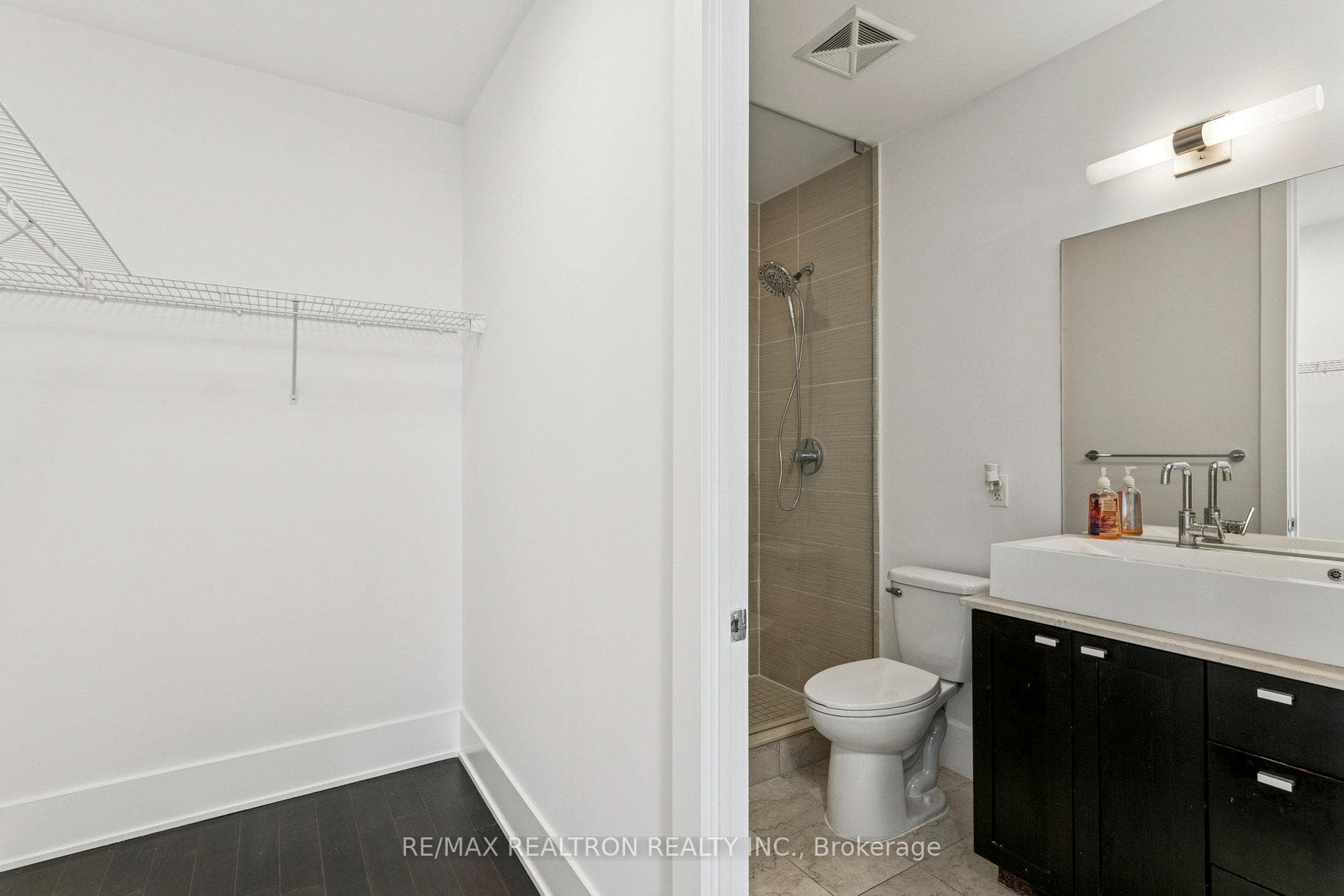 103 The Queensway N/A Unit 2805 photo 29