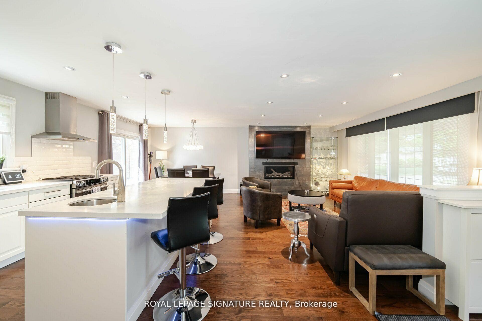 2497 Wyatt Street photo 5
