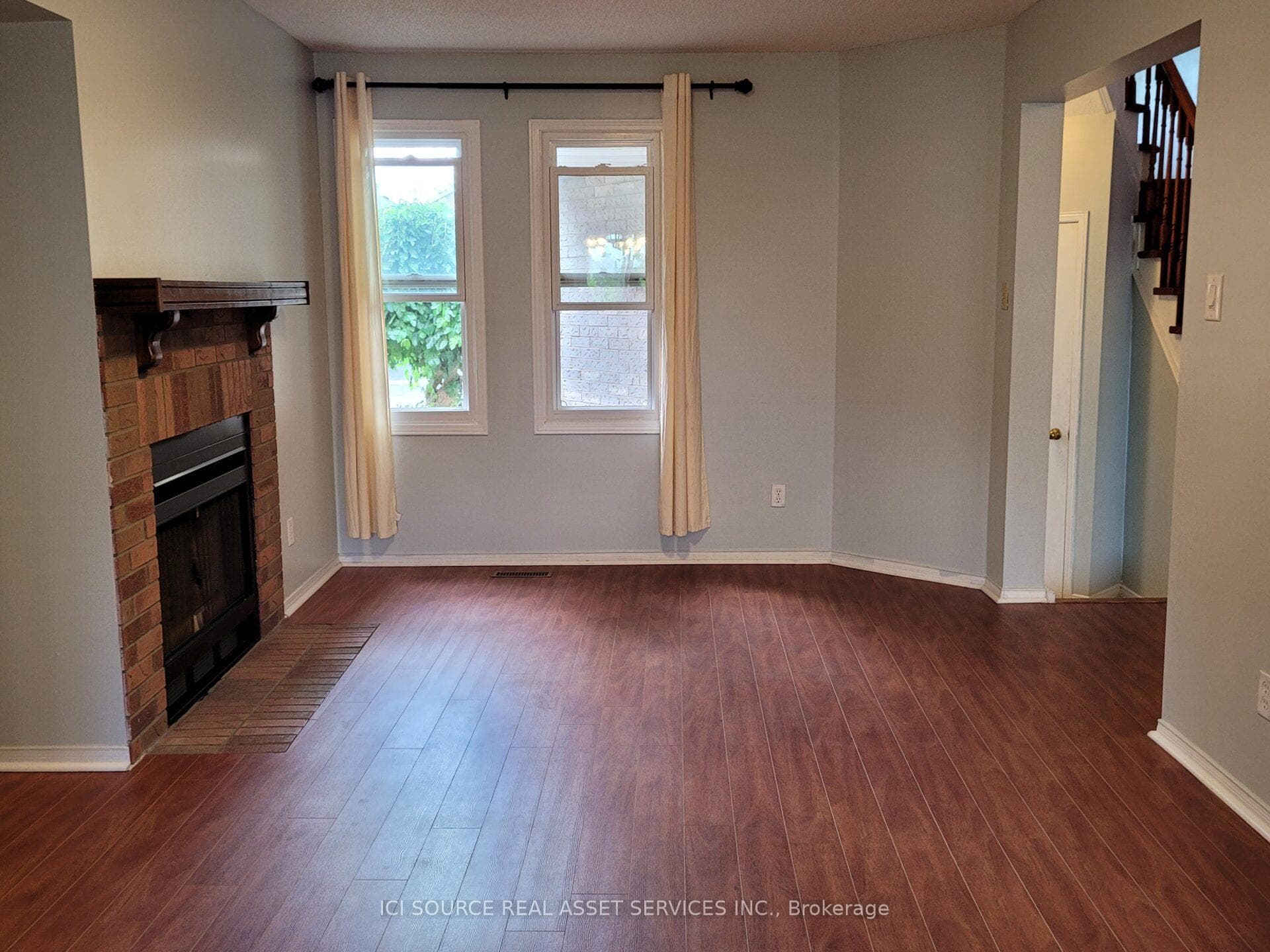 1448 Eddie Shain Drive photo 5