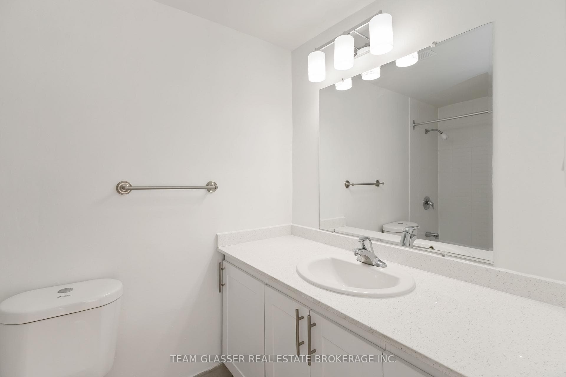396 Queens Avenue Unit 801 photo 17