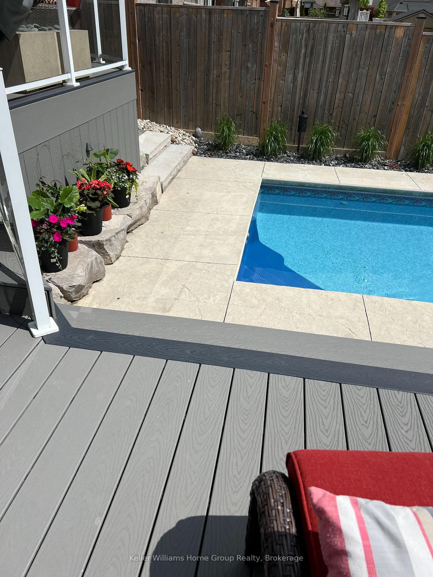 104 Mcgowan Street photo 37