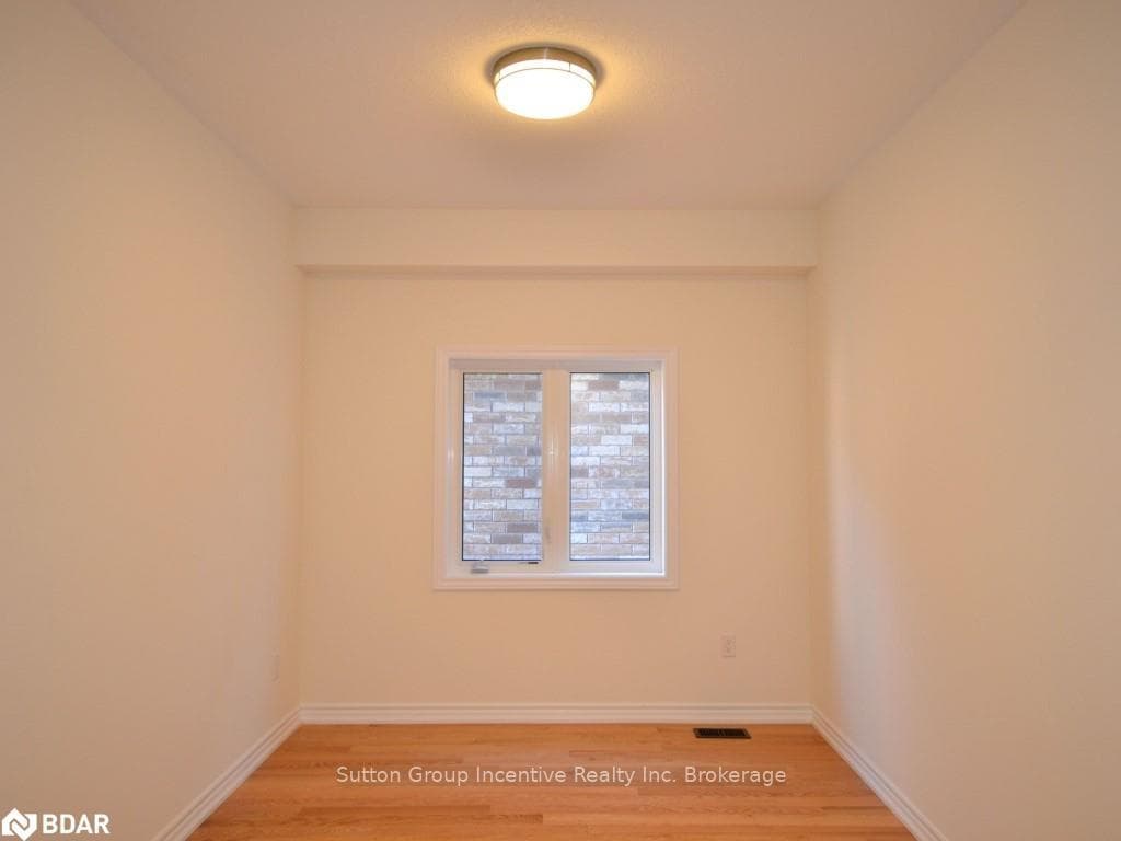 1001 WICKHAM Road photo 6