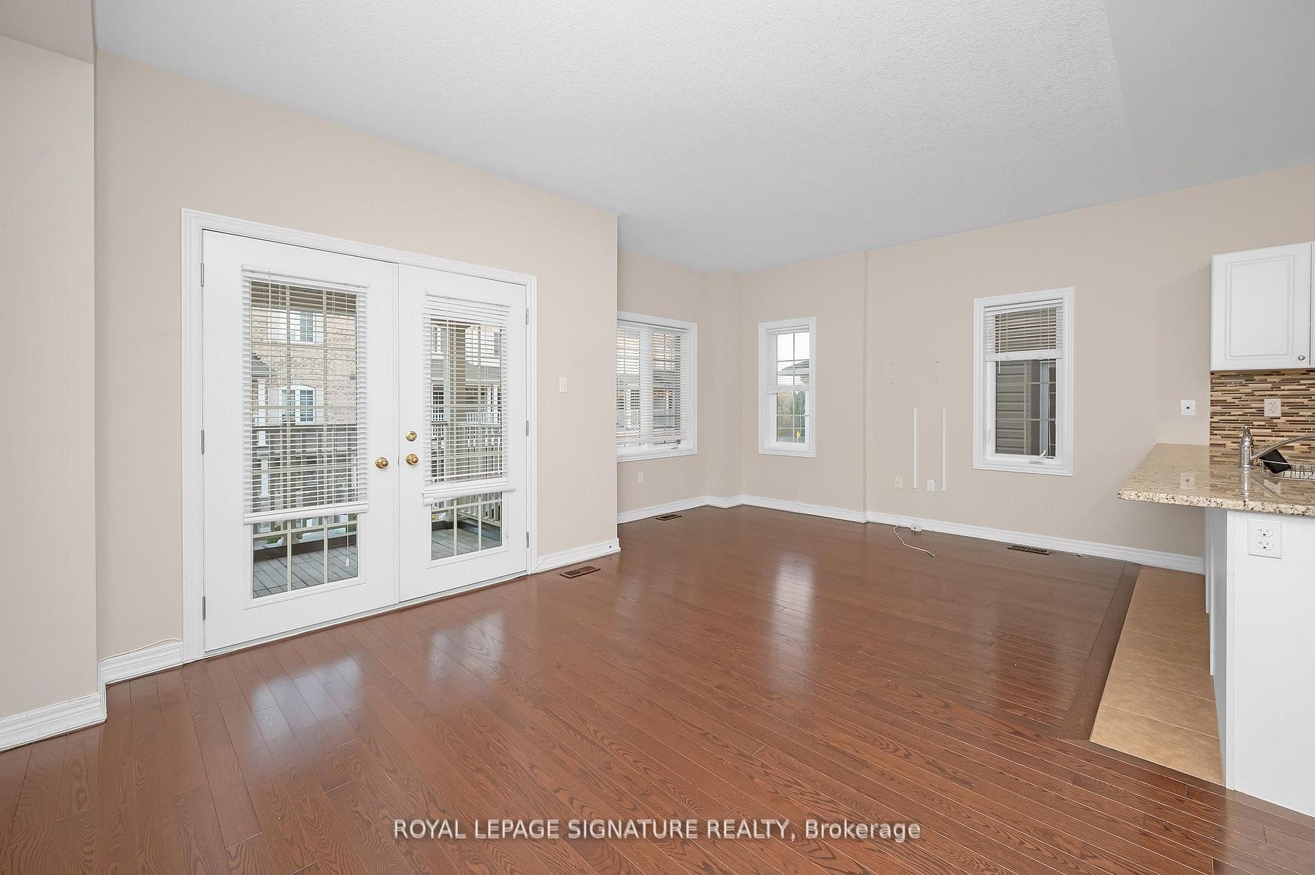 54 Nisbet Boulevard Unit 18 photo 14