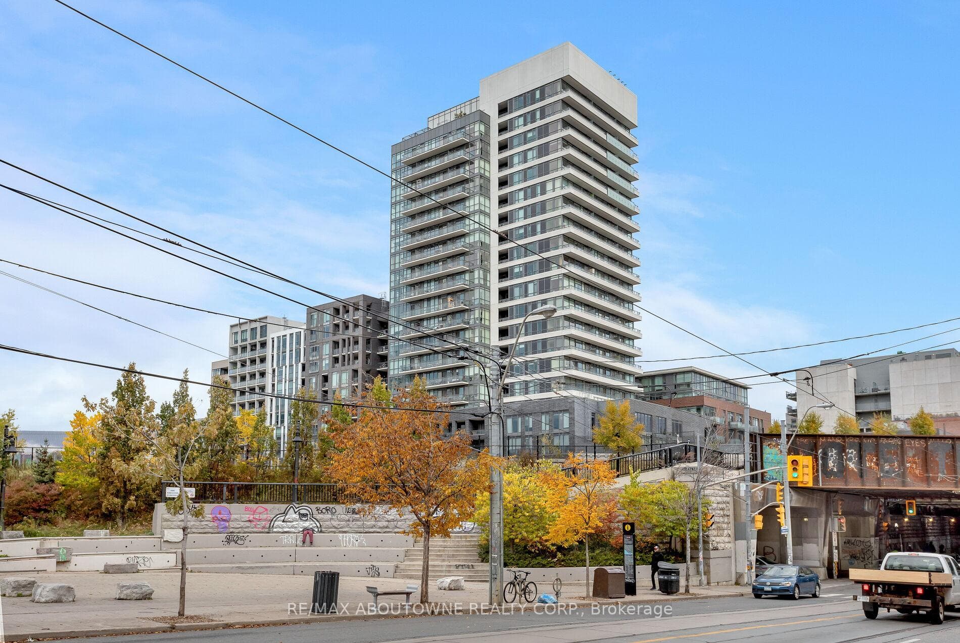 20 Minowan Miikan Lane Unit 1804 photo 3
