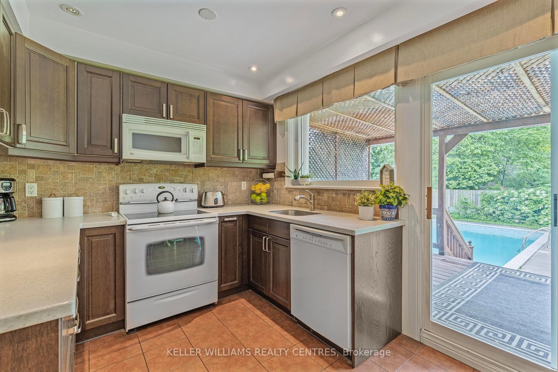 29 Davean Drive photo 12