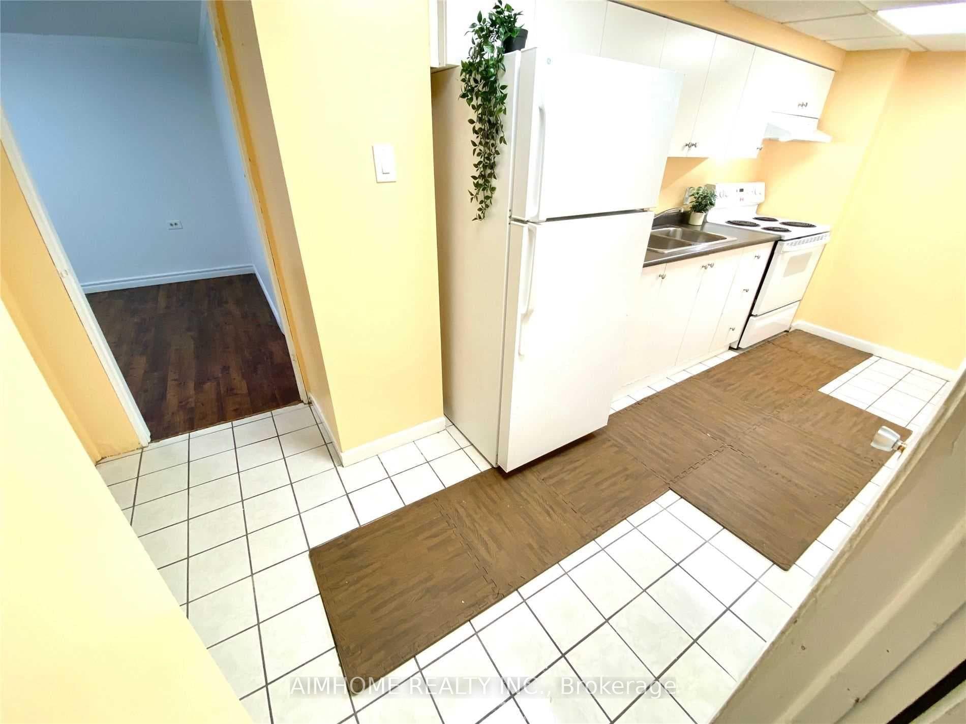 18 Rockport (Bsmt) Crescent photo 19