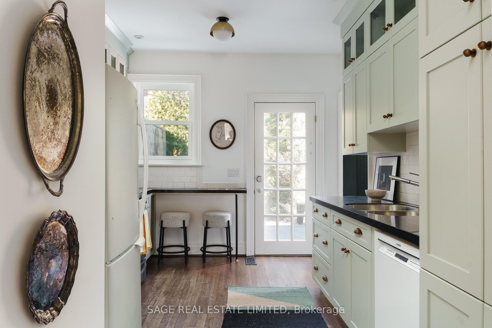 258 Crawford Street photo 9