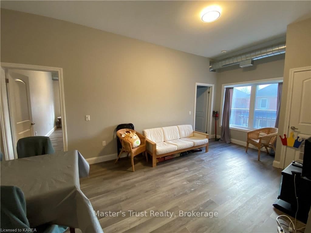630 PRINCESS Street Unit 202 photo 7