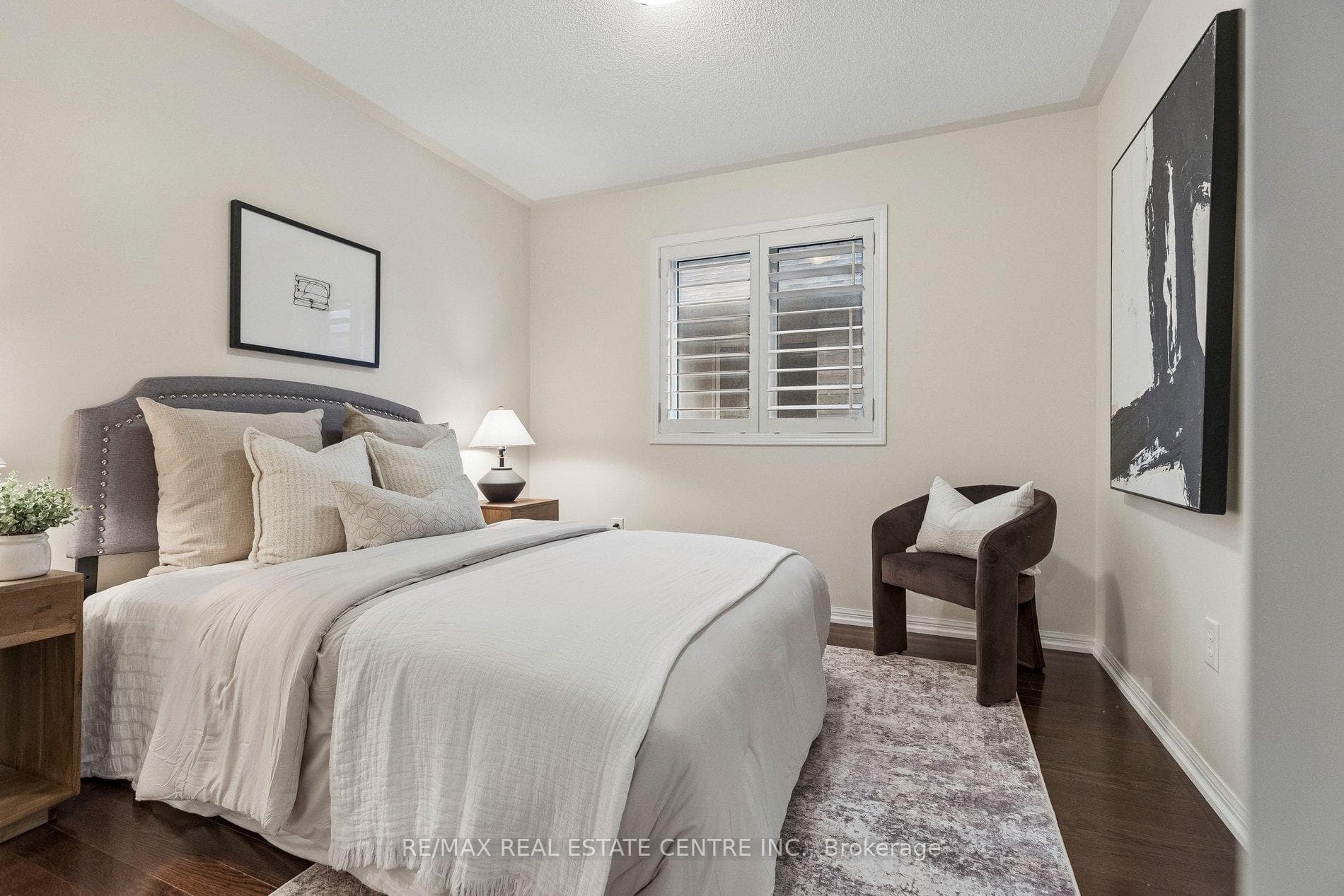 700 Caldwell Crescent photo 36