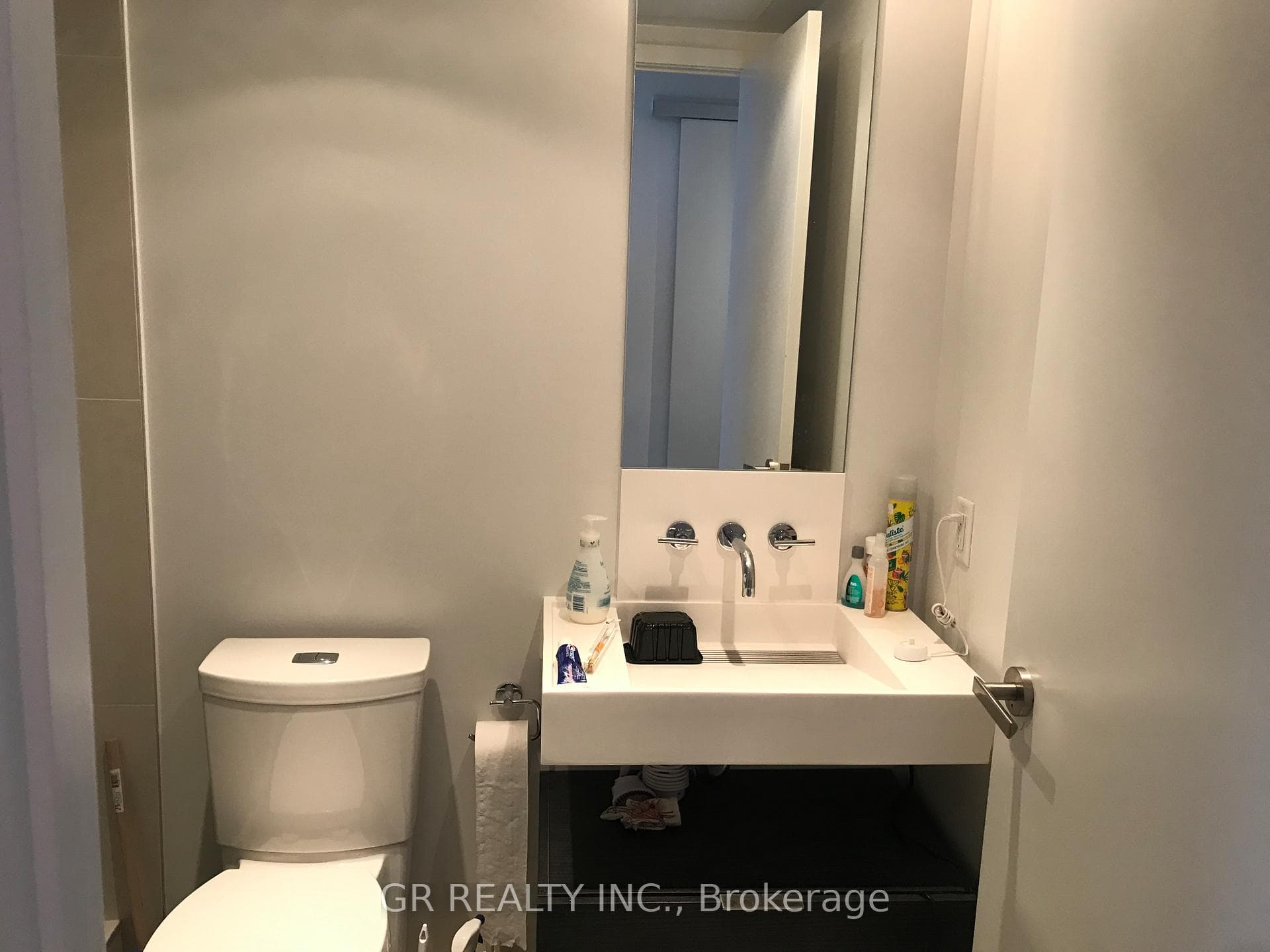 5 ST JOSEPH Street Unit 2810 photo 7
