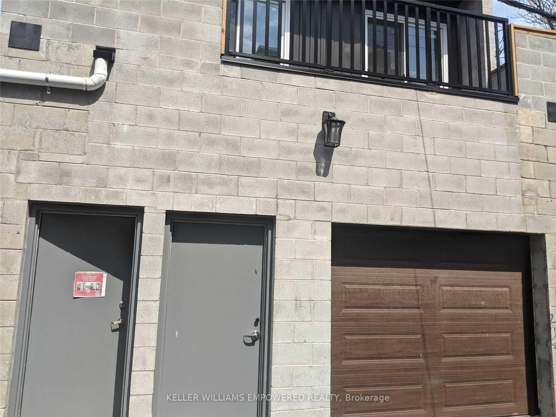 2411 Dundas Street Unit 2nd Floor - Unit B photo 9