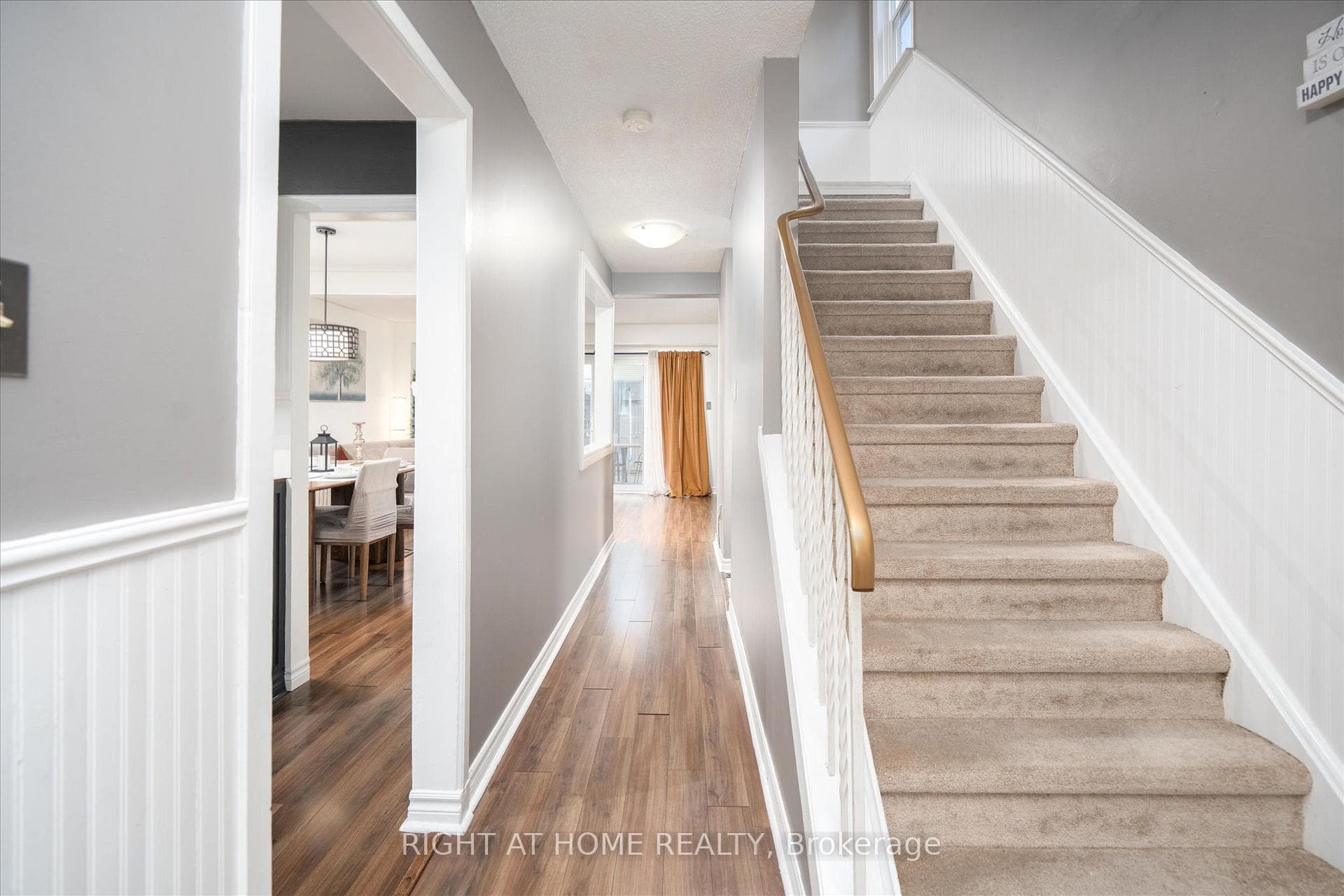 1306 Fenelon Crescent photo 10