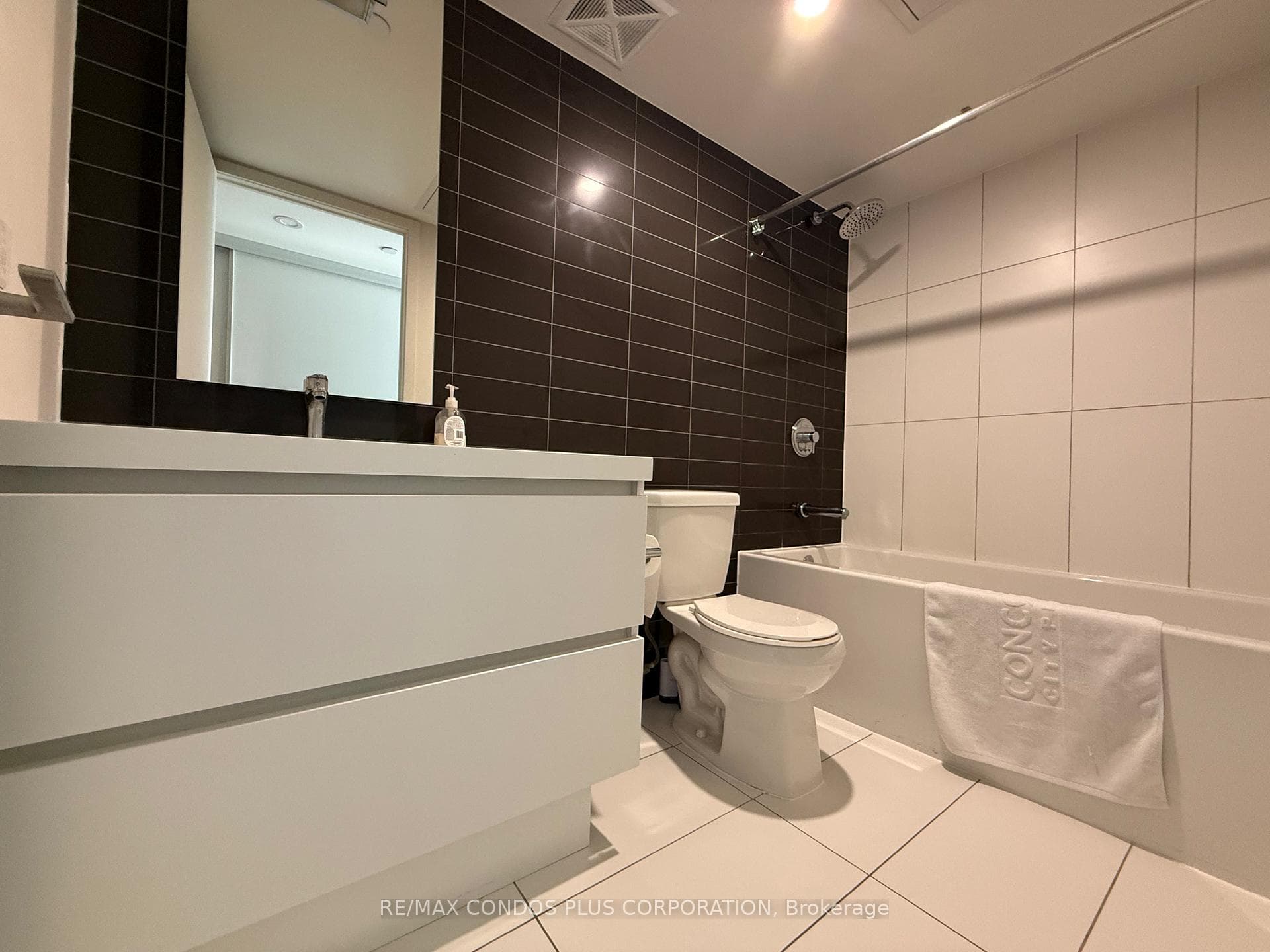 75 Queens Wharf Road Unit 2502 photo 9