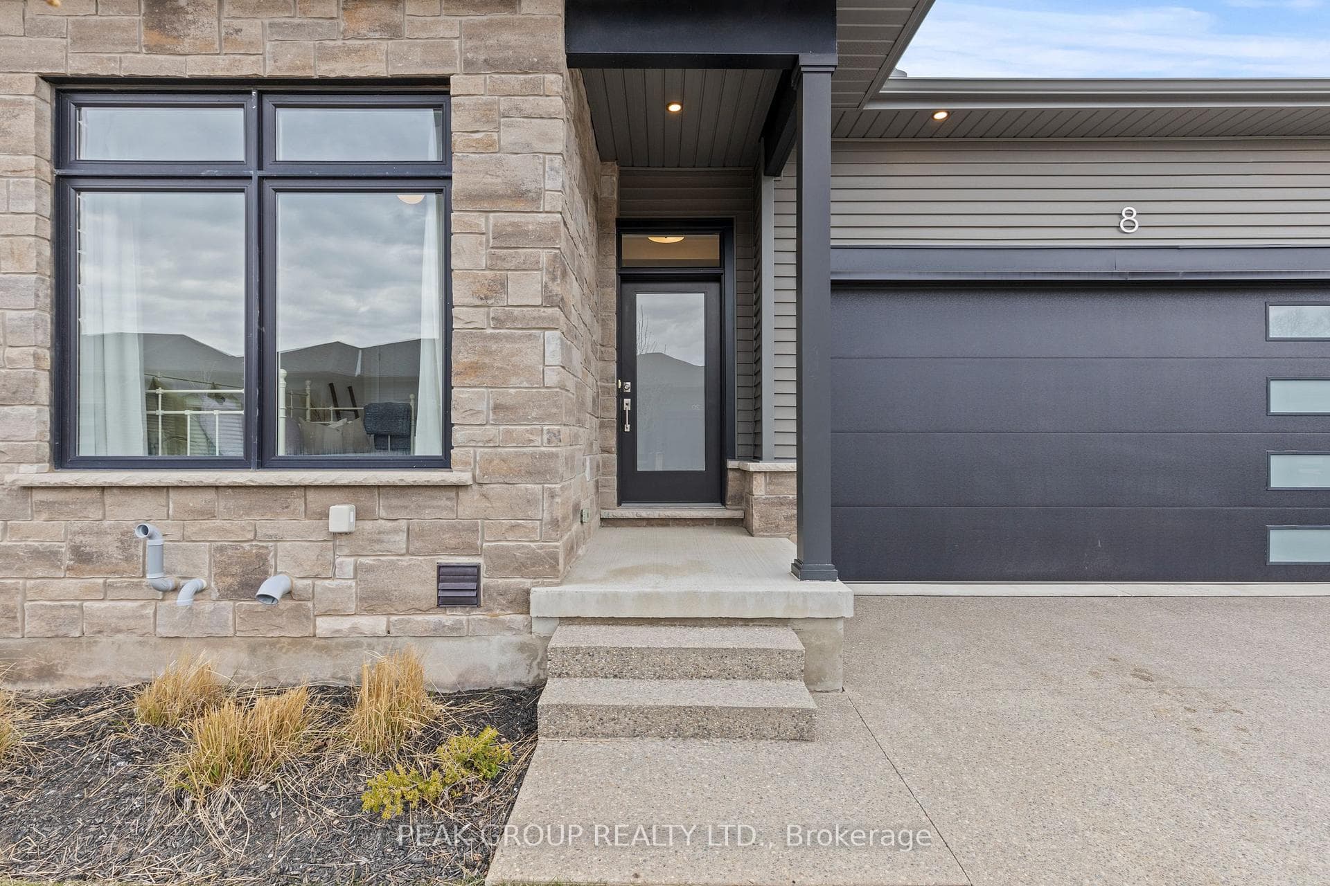8974 Willoughby Drive Unit 8 photo 6