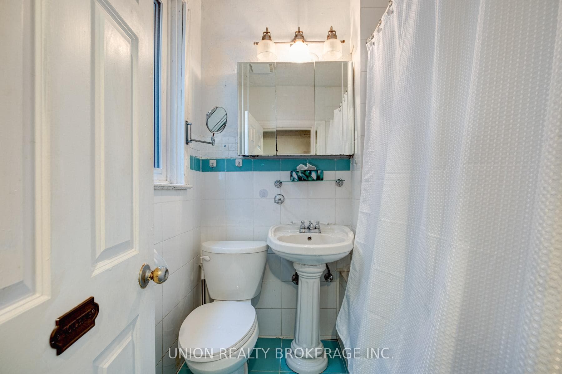 180 Wolfrey Avenue photo 29