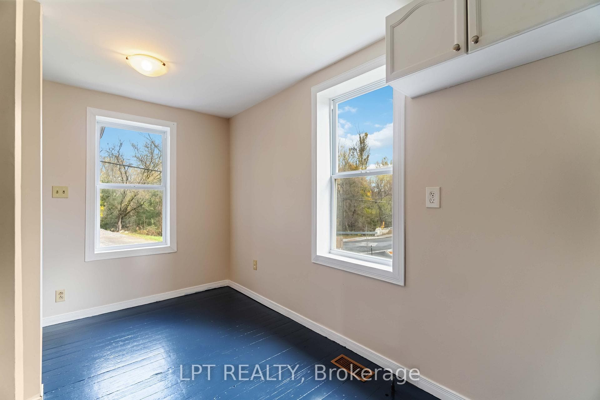 222 Bartholomew Street photo 36