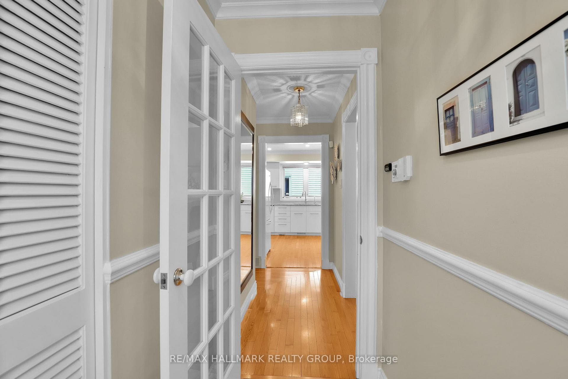 3242 Albion Road photo 8