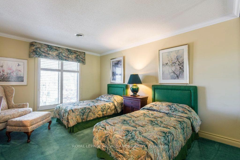 32 Bridlewood Lane photo 27