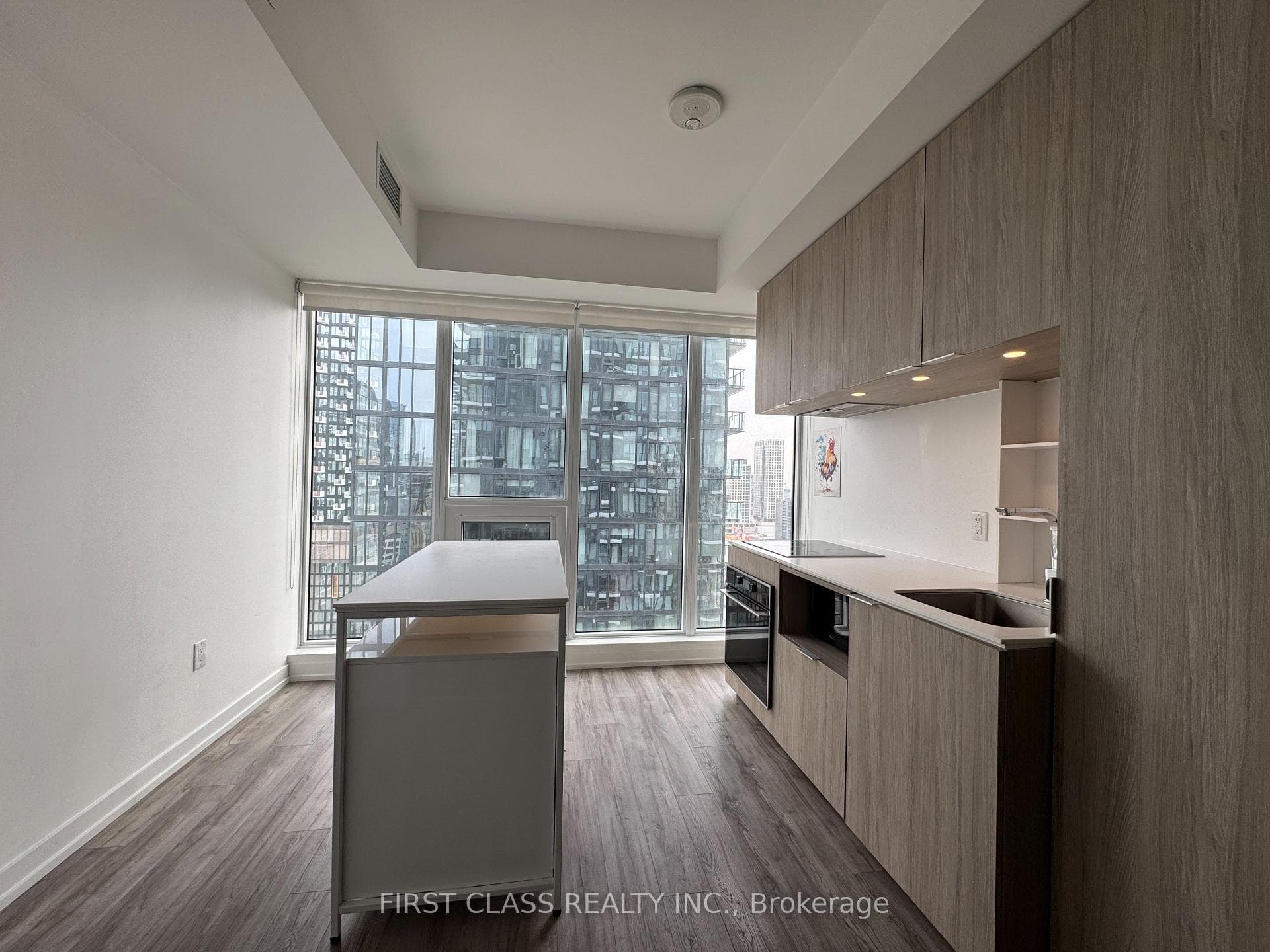 77 Shuter Street Unit 2509 photo 8