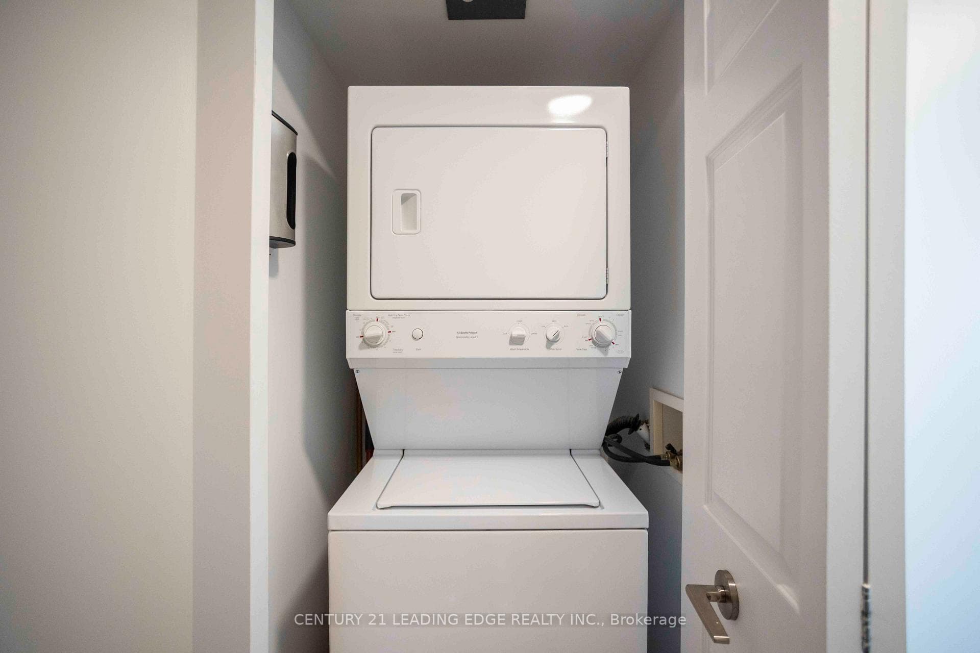 340 Watson Street Unit 402 photo 15