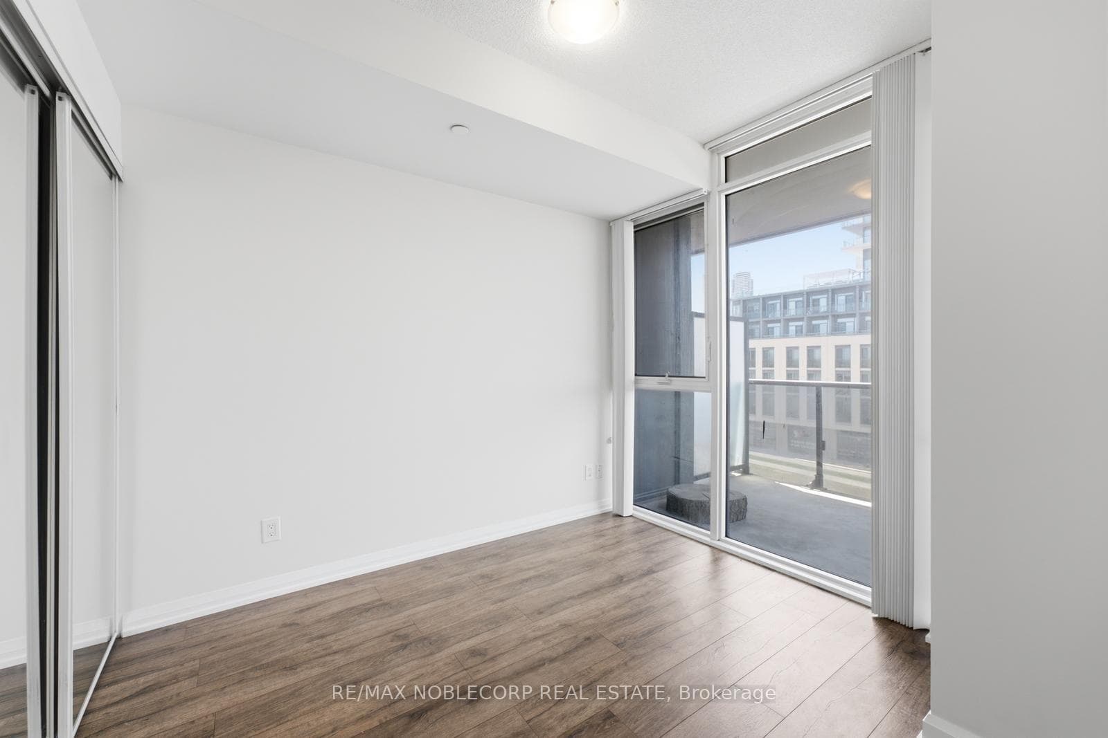 7895 Jane Street Unit 308 photo 27