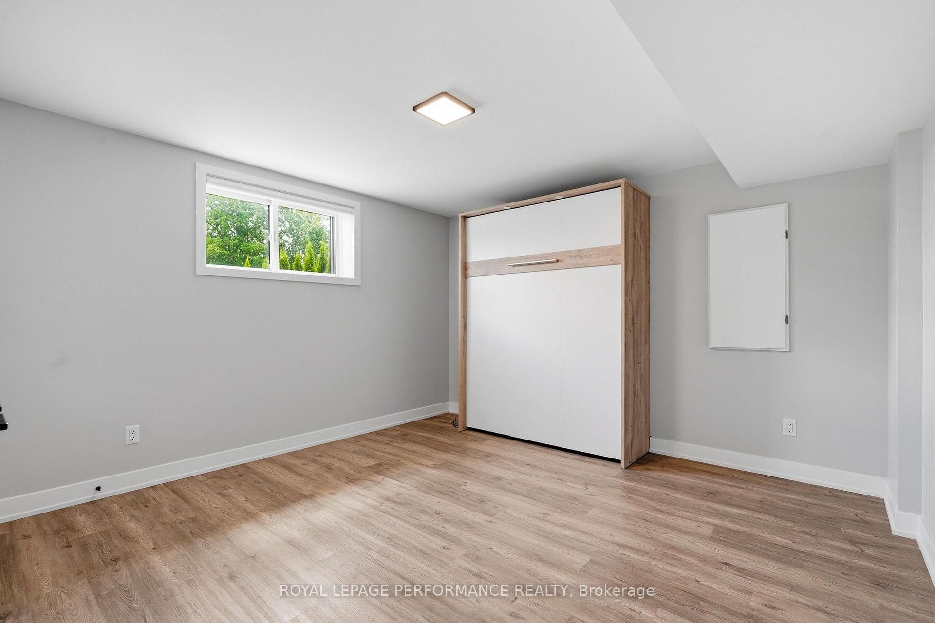 504 Barrage Street photo 31